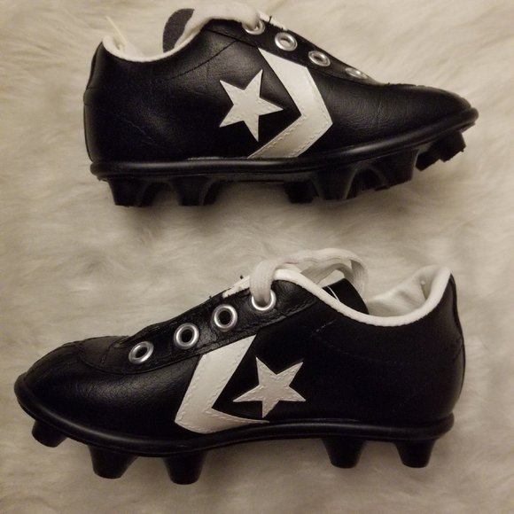 converse cleats